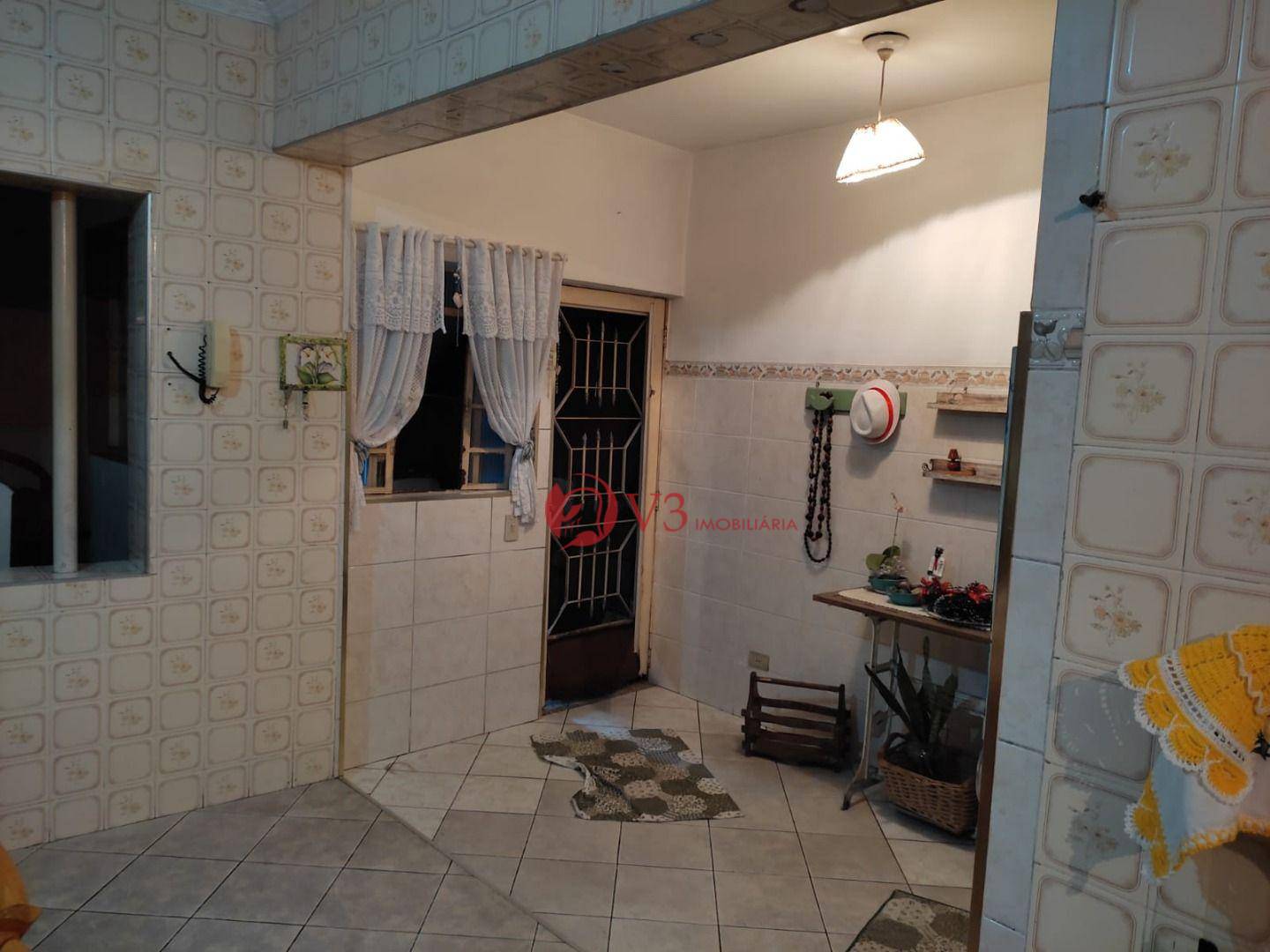 Sobrado à venda com 4 quartos, 320m² - Foto 1