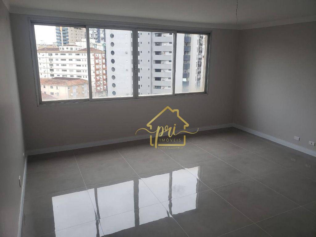 Apartamento à venda com 3 quartos, 130m² - Foto 1