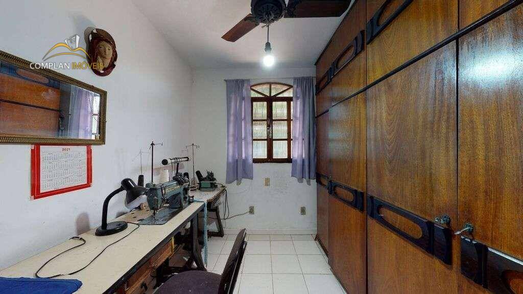 Casa de Condomínio à venda com 6 quartos, 486m² - Foto 33