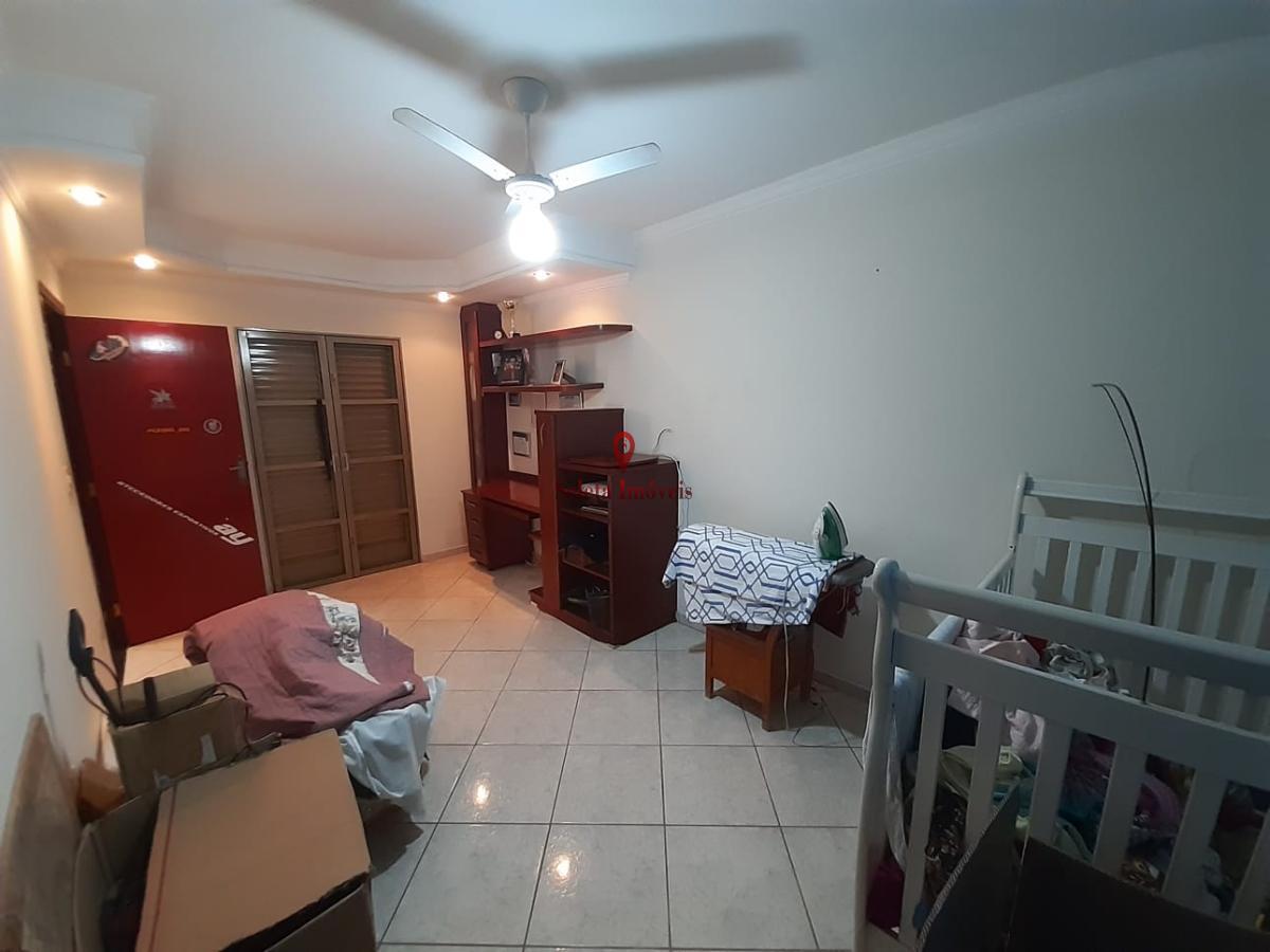 Casa à venda com 2 quartos, 250m² - Foto 16