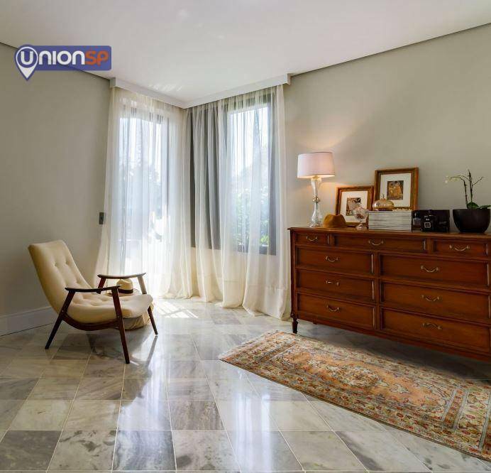 Apartamento à venda com 4 quartos, 189m² - Foto 13