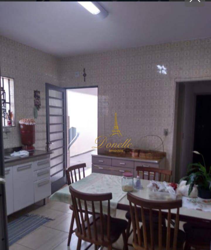 Casa à venda com 3 quartos, 140m² - Foto 11