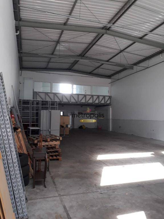 Depósito-Galpão-Armazém para alugar, 250m² - Foto 1