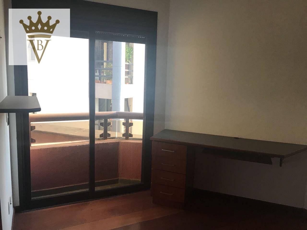 Apartamento à venda com 3 quartos, 163m² - Foto 3