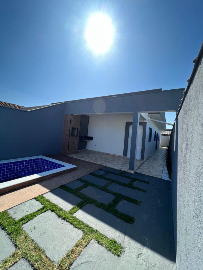 Casa à venda com 2 quartos, 180m² - Foto 1