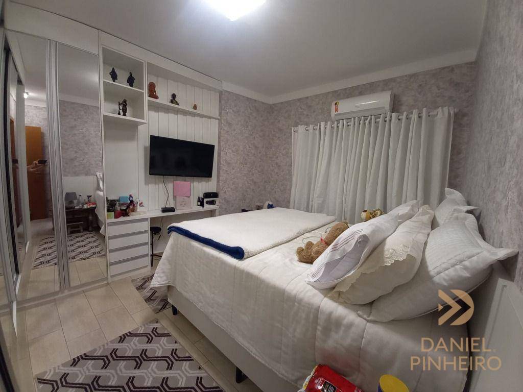 Apartamento à venda com 3 quartos, 130m² - Foto 18