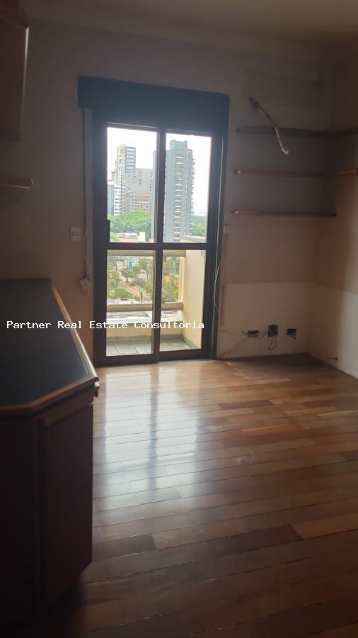 Apartamento à venda com 3 quartos, 200m² - Foto 8