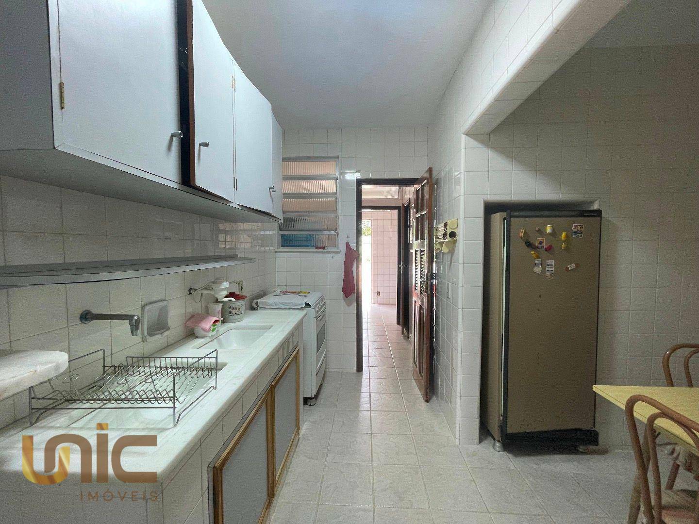 Casa de Condomínio à venda com 3 quartos, 80m² - Foto 4