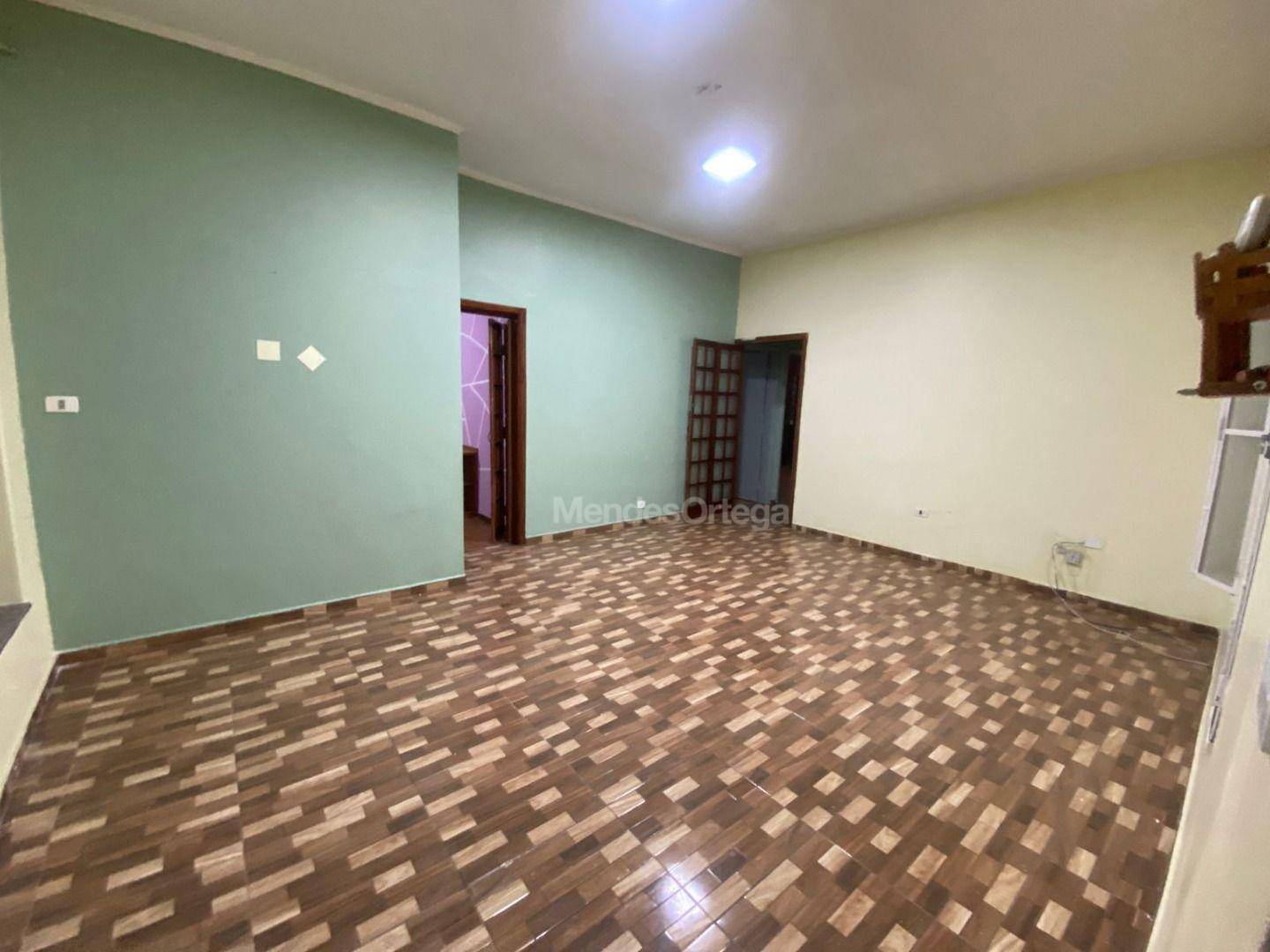 Casa à venda com 4 quartos, 211m² - Foto 5