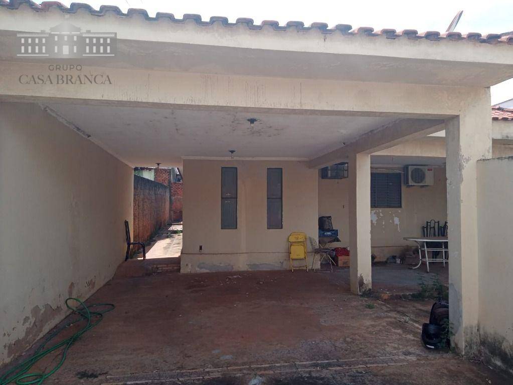 Casa à venda com 3 quartos, 188m² - Foto 3