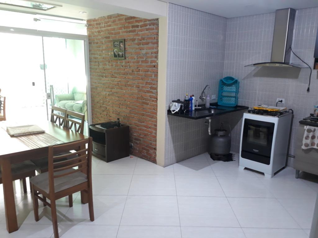 Sobrado à venda com 2 quartos, 76m² - Foto 4