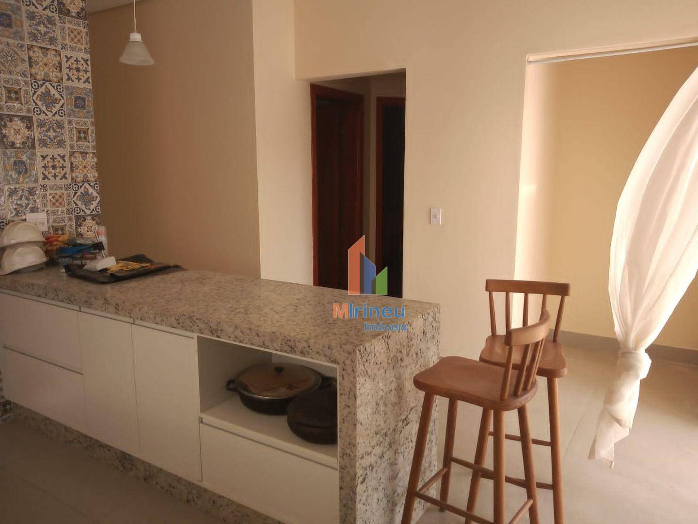 Casa à venda com 3 quartos, 174m² - Foto 3