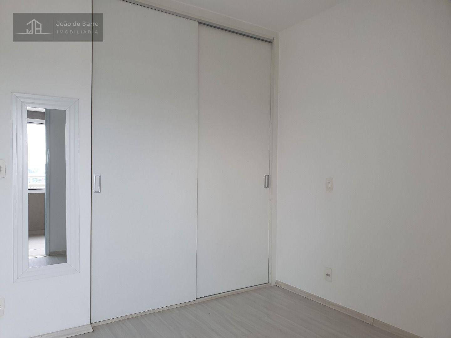 Apartamento para alugar com 1 quarto, 45m² - Foto 11