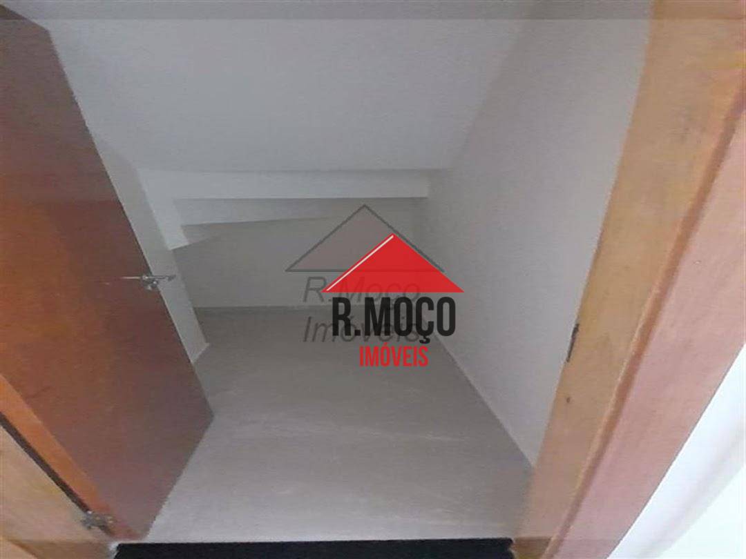 Sobrado à venda com 3 quartos, 152m² - Foto 4