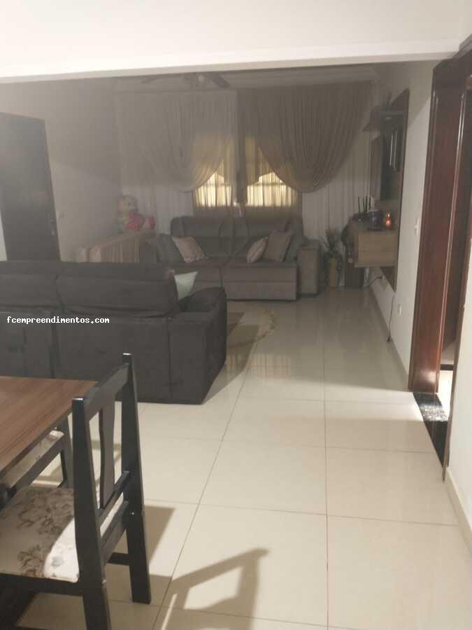 Fazenda à venda com 2 quartos, 1500m² - Foto 10