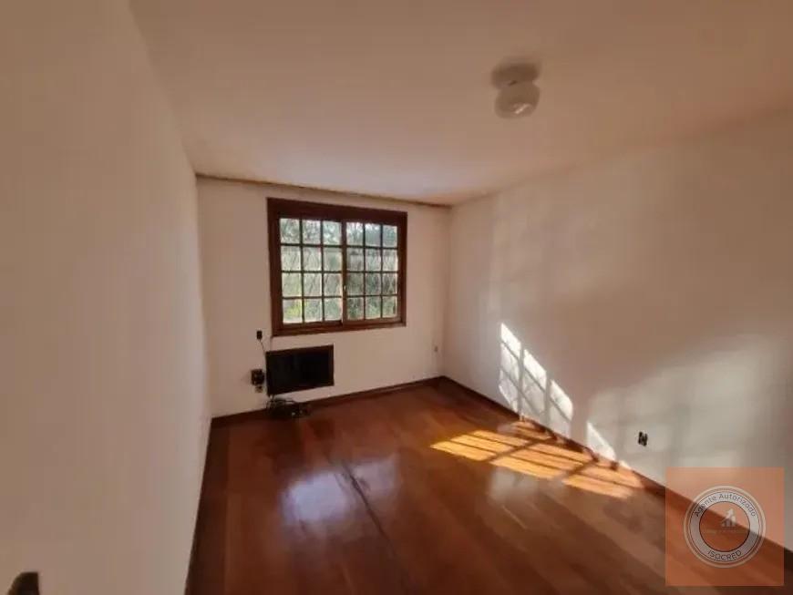 Casa à venda com 3 quartos, 280m² - Foto 10
