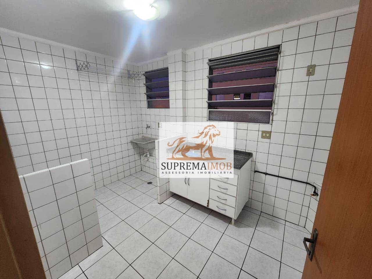 Apartamento à venda com 2 quartos, 55m² - Foto 11