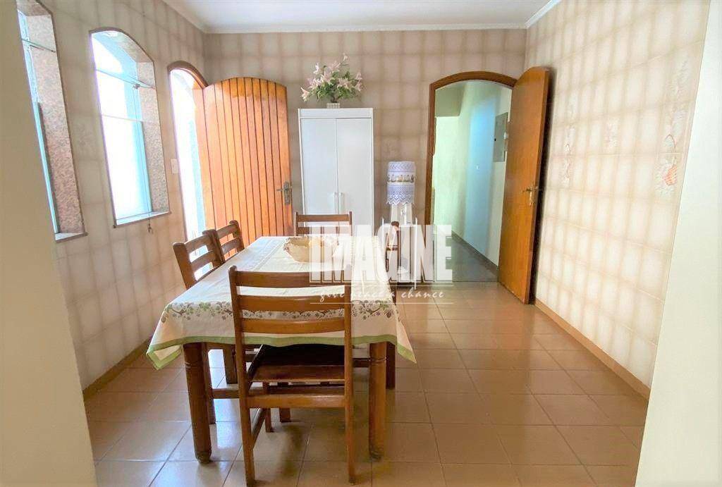 Sobrado à venda com 5 quartos, 182m² - Foto 4