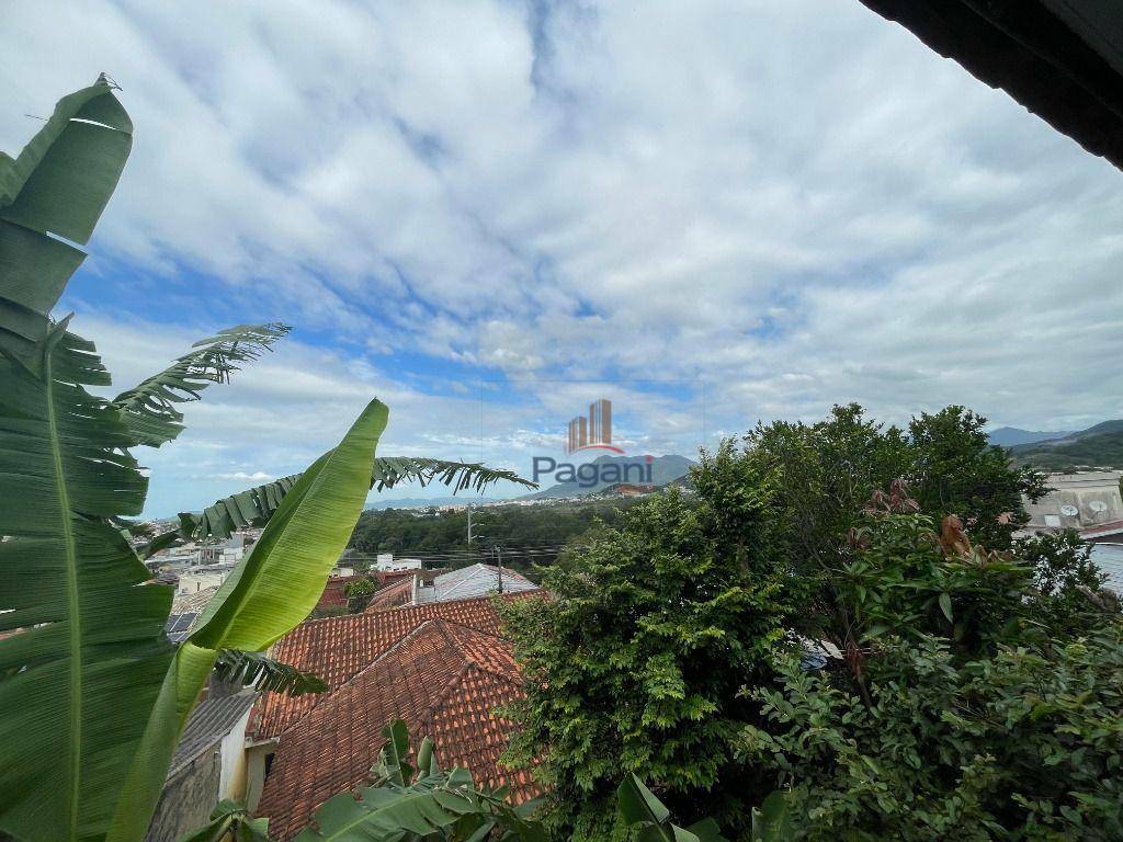 Casa para alugar com 2 quartos, 100m² - Foto 6