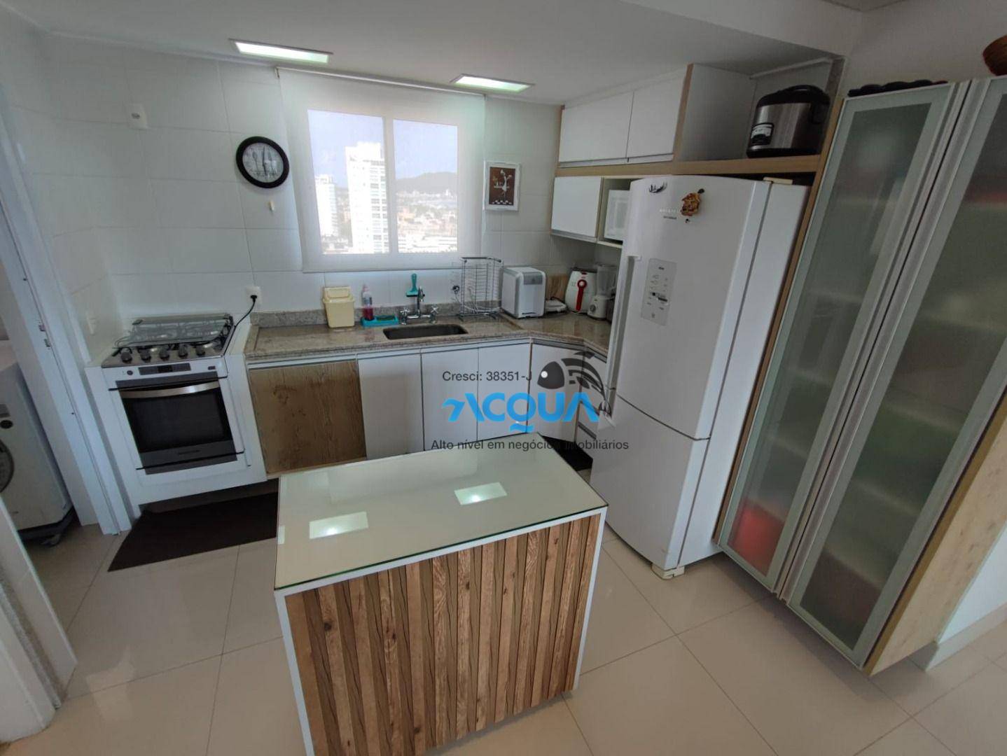 Apartamento à venda com 3 quartos, 98m² - Foto 11