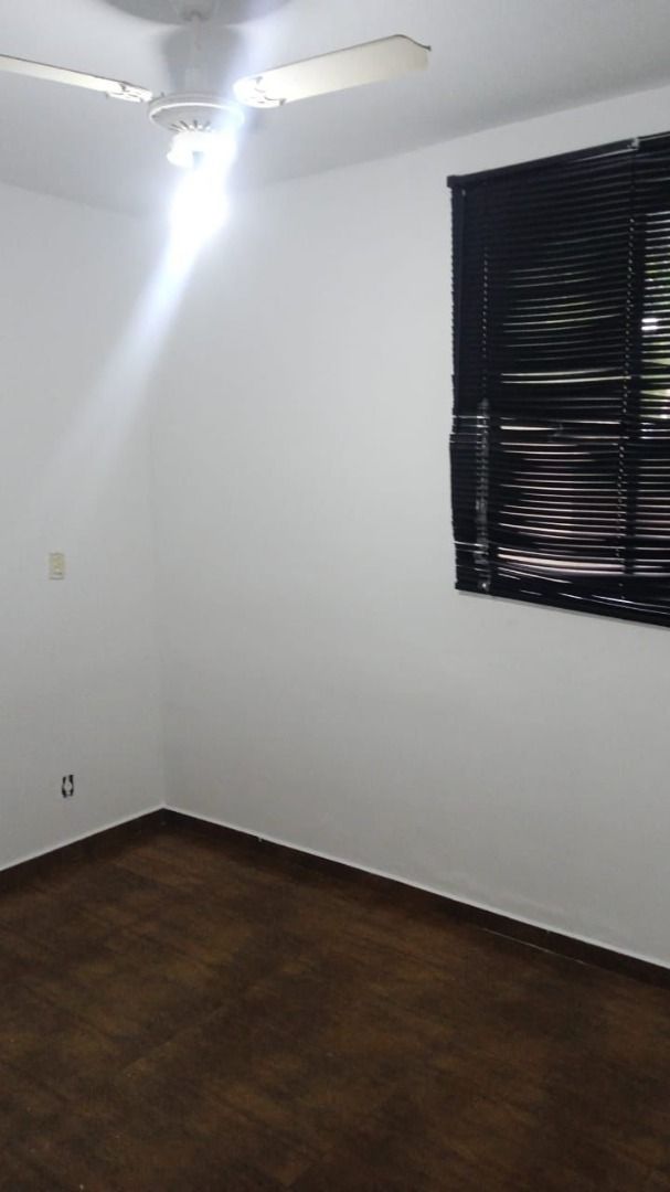 Apartamento para alugar com 2 quartos, 40m² - Foto 12