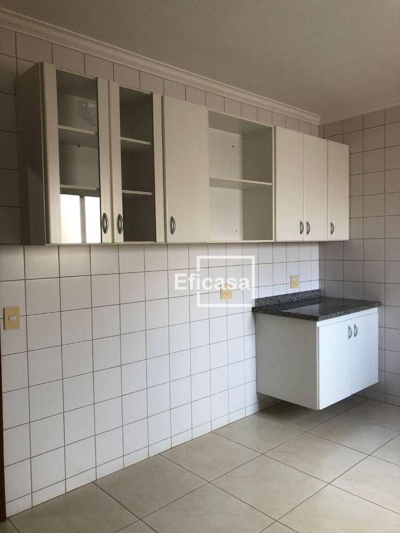 Apartamento à venda com 3 quartos, 165m² - Foto 7