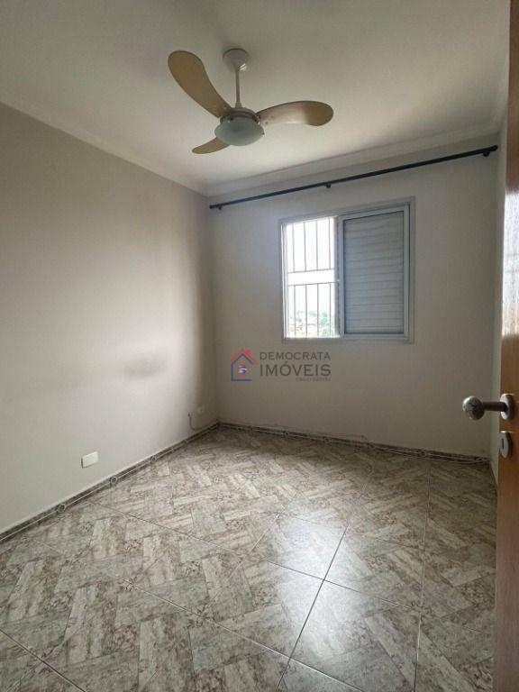 Apartamento à venda com 2 quartos, 51m² - Foto 11