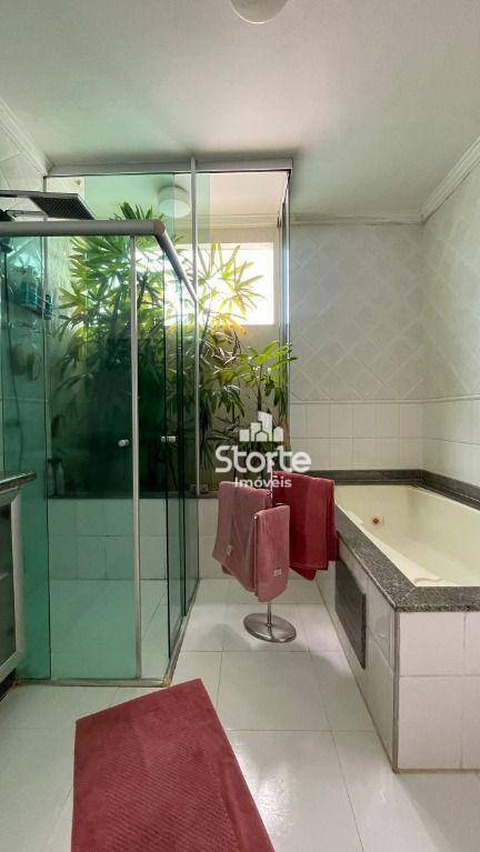 Casa à venda com 3 quartos, 280m² - Foto 9
