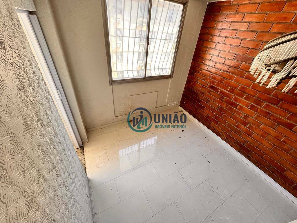 Cobertura à venda com 2 quartos, 100m² - Foto 8