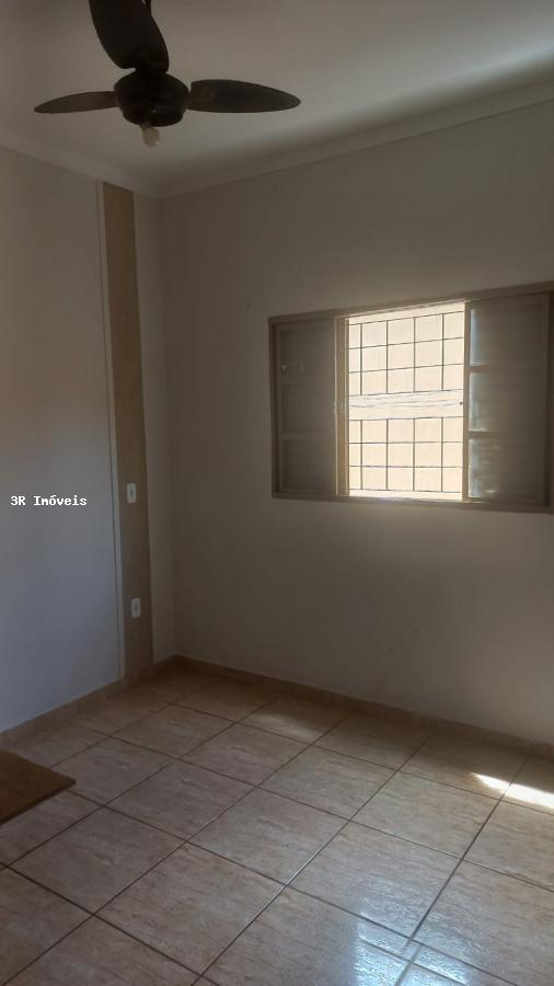 Casa à venda com 3 quartos, 200m² - Foto 12