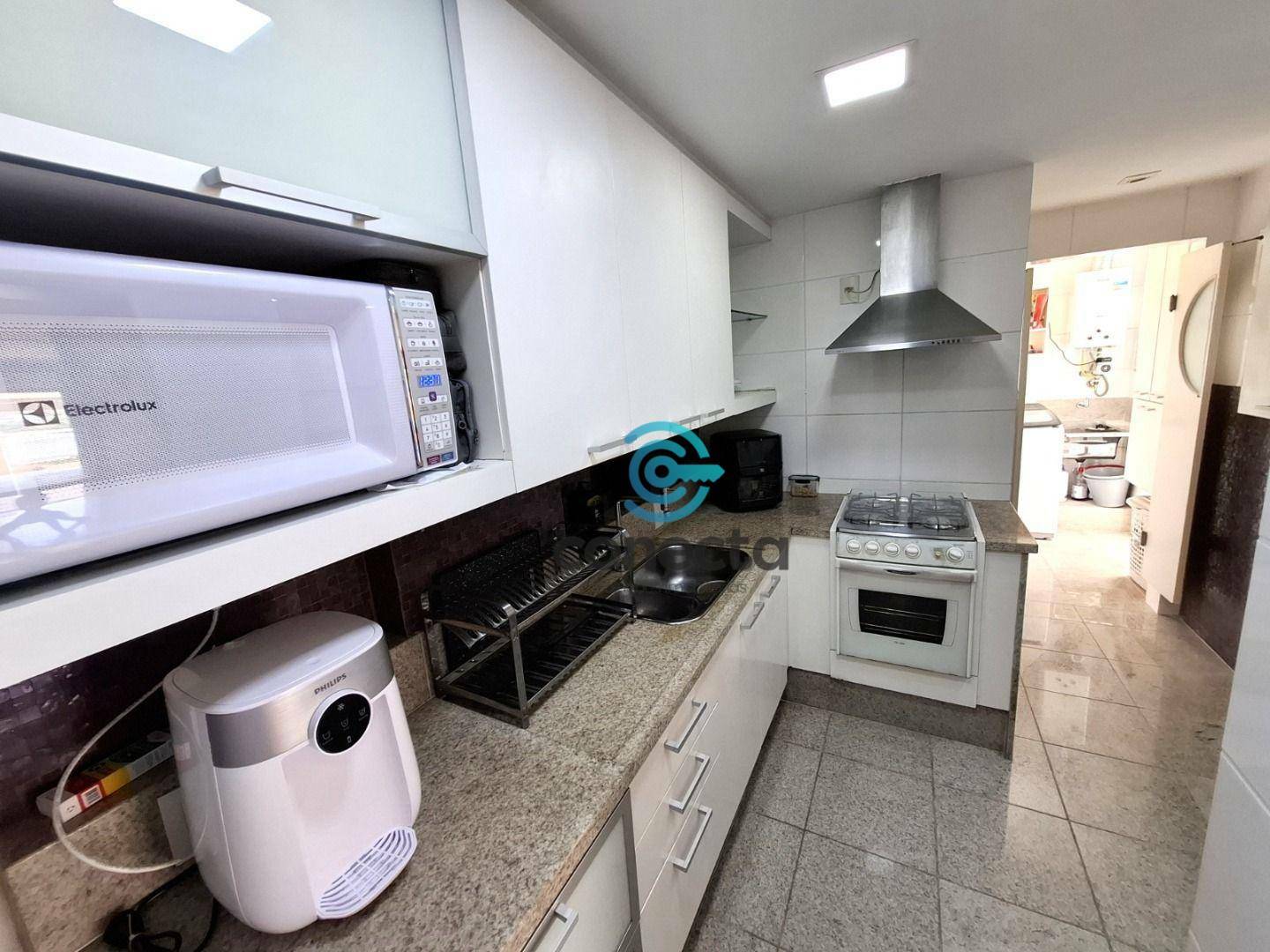 Cobertura à venda e aluguel com 3 quartos, 159m² - Foto 13