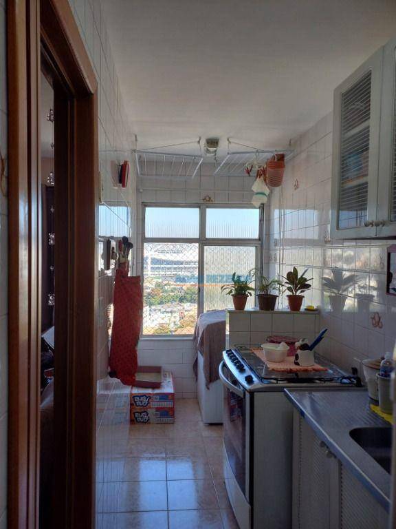 Apartamento à venda com 2 quartos, 45m² - Foto 13