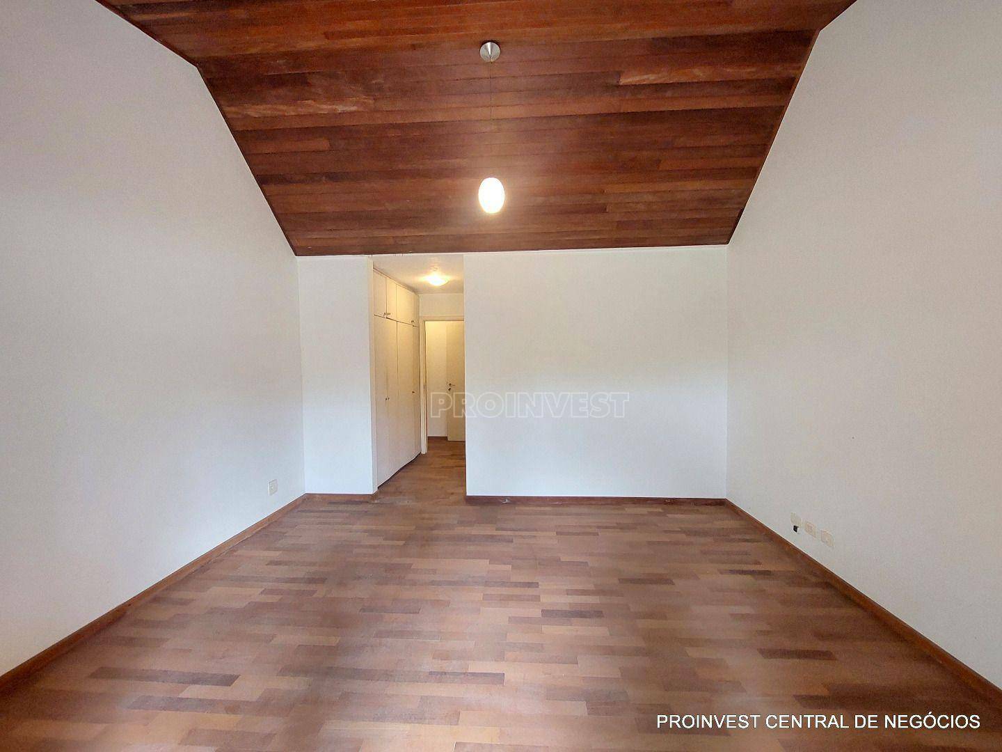 Casa de Condomínio à venda com 4 quartos, 850m² - Foto 17