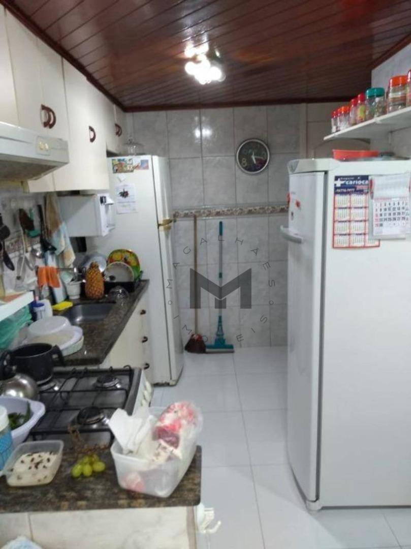 Apartamento à venda com 3 quartos, 90m² - Foto 4