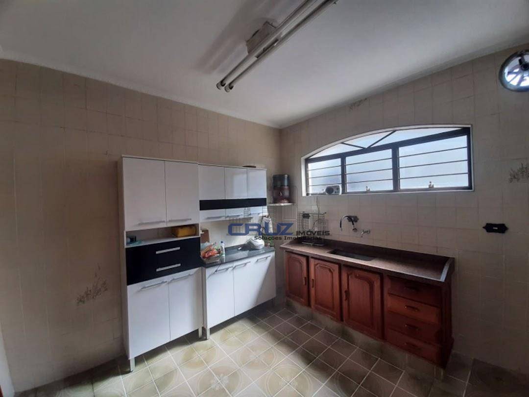 Casa à venda com 3 quartos, 165m² - Foto 13