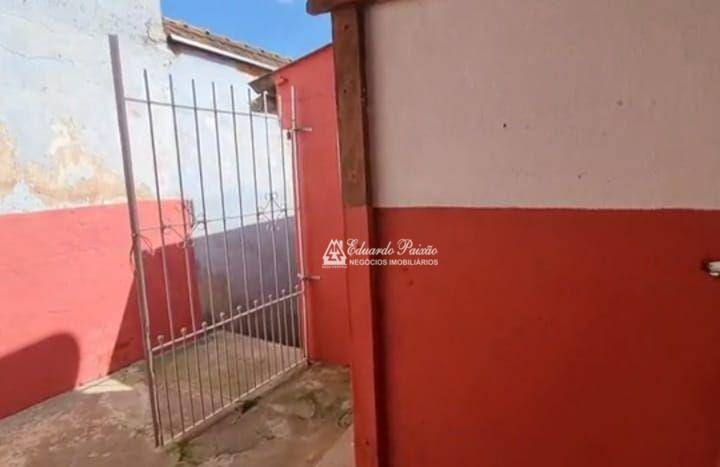 Casa para alugar com 2 quartos, 150m² - Foto 12