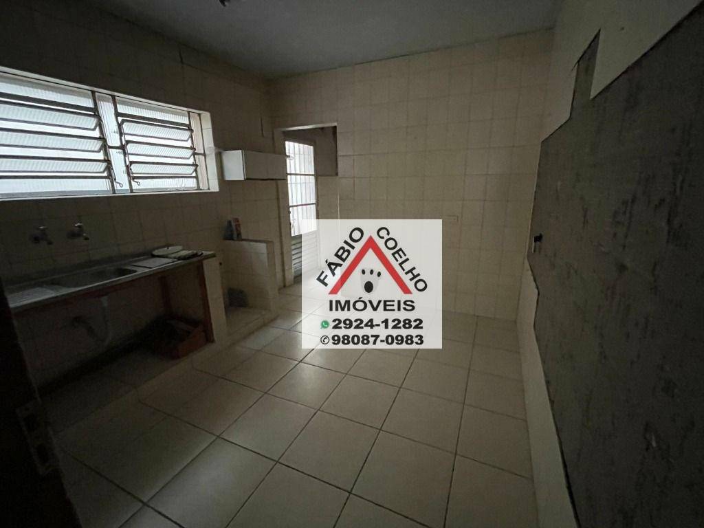 Sobrado à venda com 2 quartos, 160m² - Foto 4