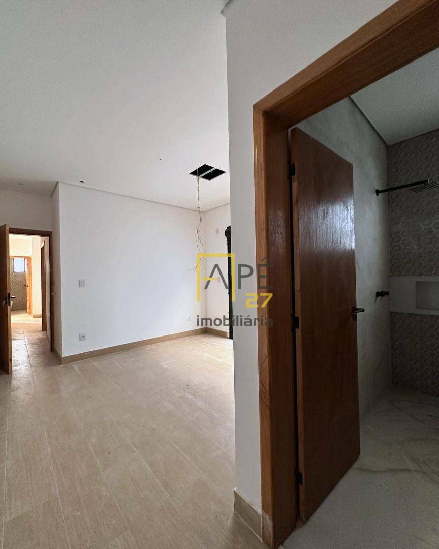 Casa de Condomínio à venda com 3 quartos, 150m² - Foto 2