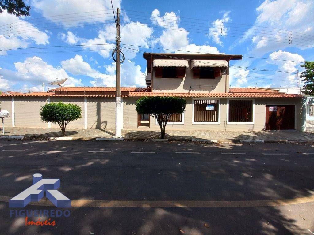 Casa à venda com 4 quartos, 305m² - Foto 42