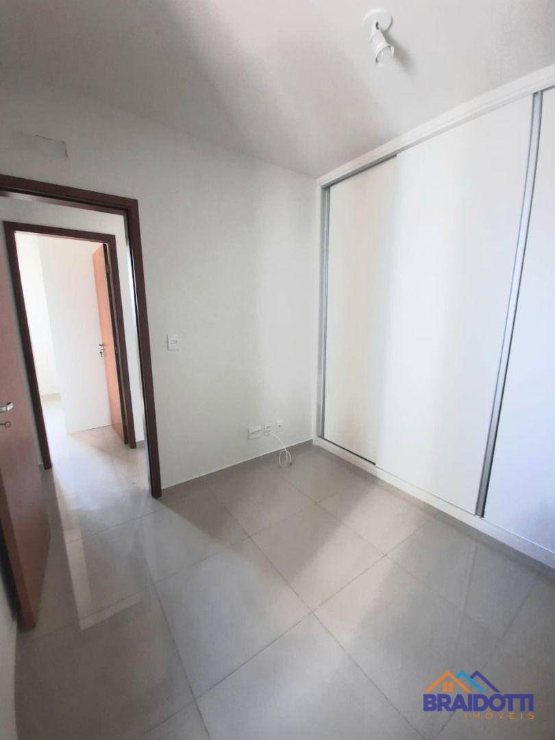 Apartamento à venda com 3 quartos, 76m² - Foto 18