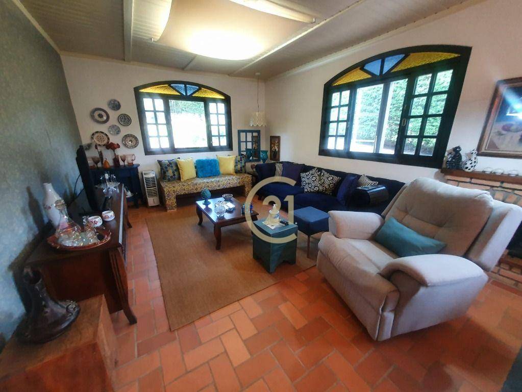 Chácara à venda com 3 quartos, 211m² - Foto 15