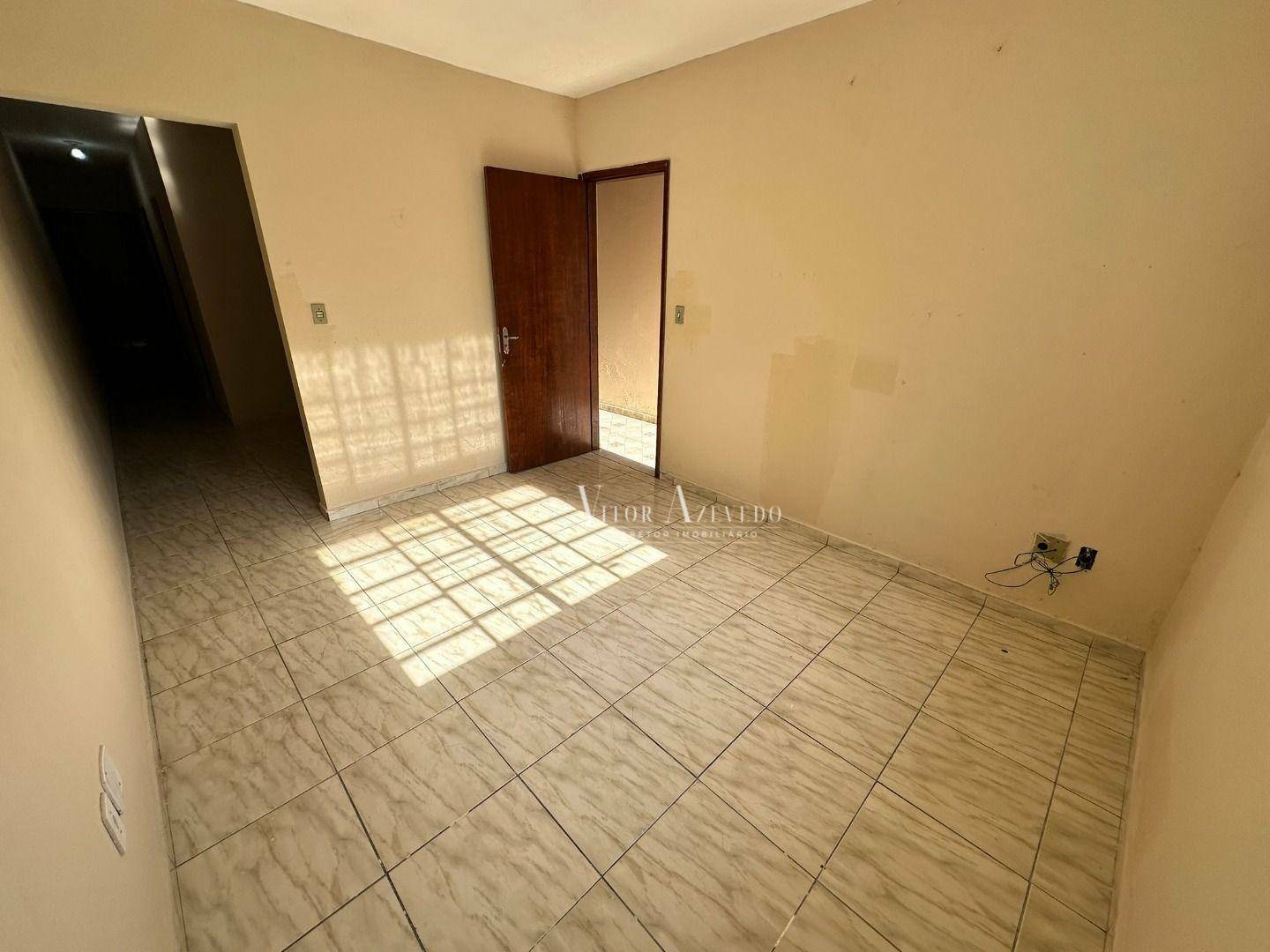 Casa à venda com 2 quartos, 55m² - Foto 5