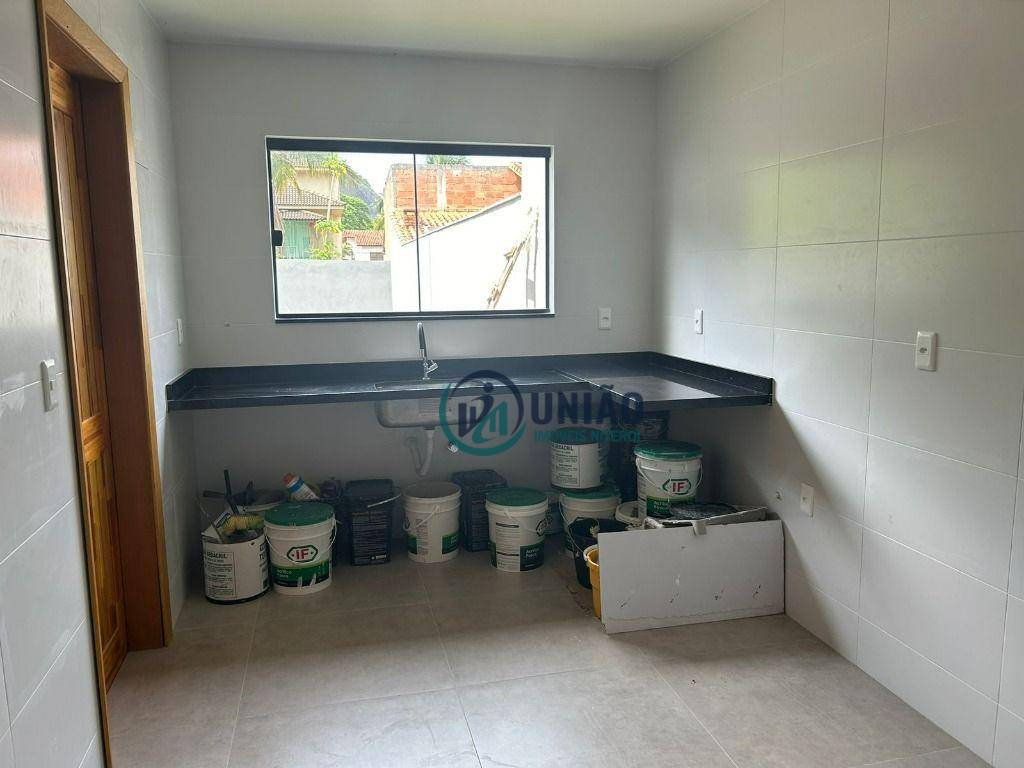 Casa à venda com 4 quartos, 150m² - Foto 15