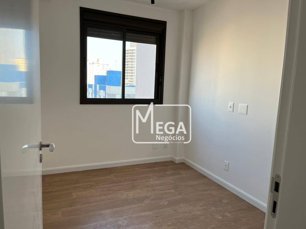 Apartamento à venda com 2 quartos, 71m² - Foto 4