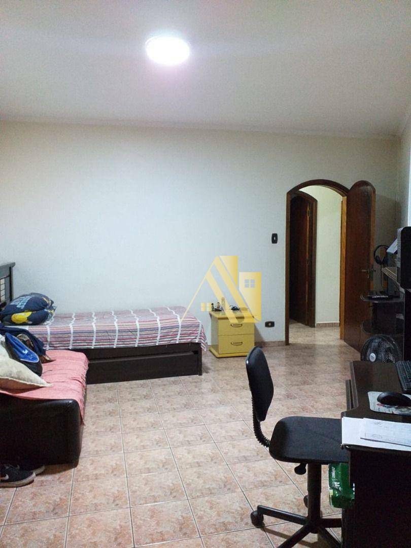 Sobrado à venda com 3 quartos, 259m² - Foto 10