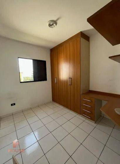 Apartamento à venda com 3 quartos, 97m² - Foto 4