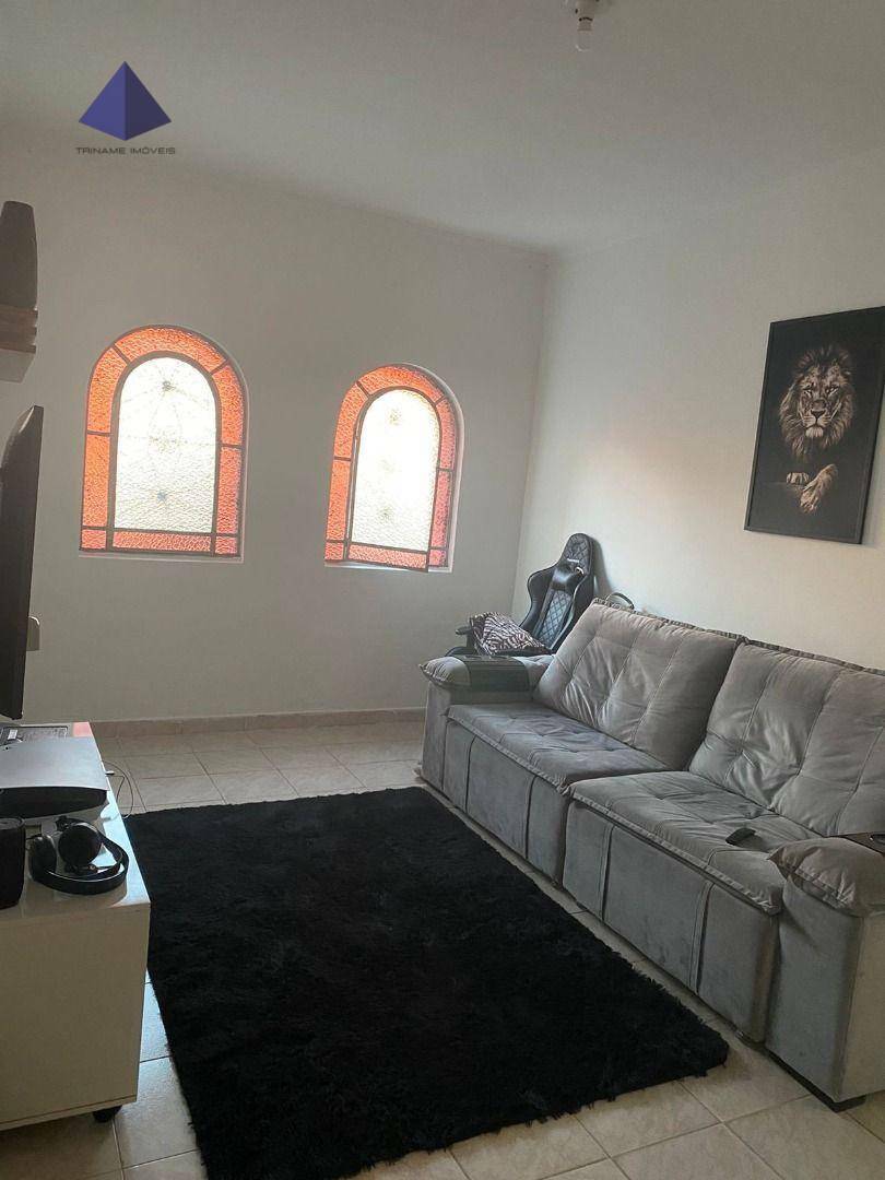 Casa à venda com 3 quartos, 300M2 - Foto 1