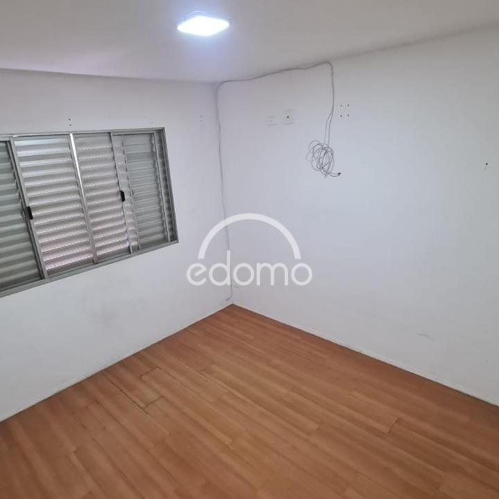 Casa para alugar com 2 quartos, 80m² - Foto 5