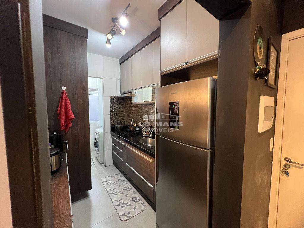 Apartamento à venda com 2 quartos, 55m² - Foto 3