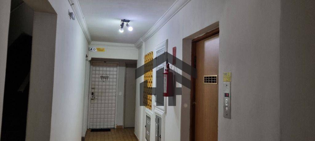 Apartamento para alugar com 2 quartos, 110m² - Foto 17